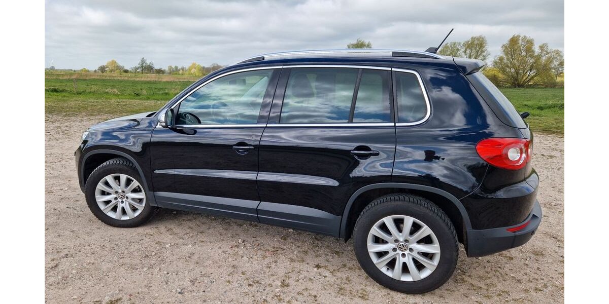 VW Tiguan 113.543 km 9.299 &euro; Schortens 26419