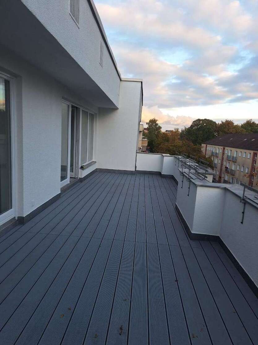 Wohnung zum Mieten in Berlim 1.907,39 € 117.74 m² 5 zimmer