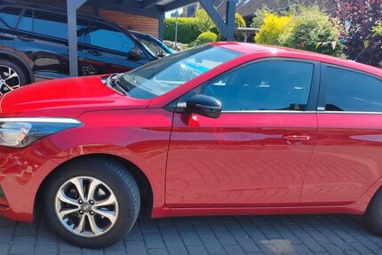 Hyundai i20 86.000 km 9.250 &euro; Rumohr 24254