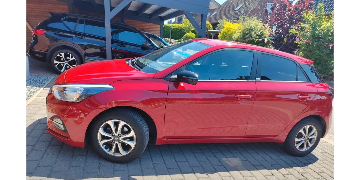Hyundai i20 86.000 km 9.500 &euro; Rumohr 24254