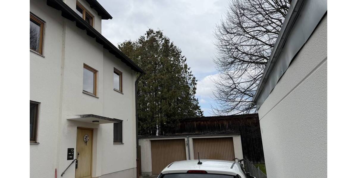 Mehrfamilienhaus, Wohnhaus Landshut West - 7 Zimmer, 240 m&sup2;, 830.000&euro; | Angebot:26411052