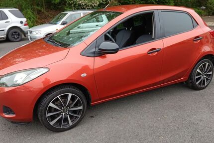 Mazda 2 128.000 km 4.490 &euro; Recklinghausen 45659