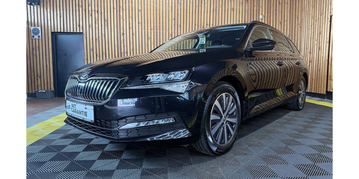 Skoda Superb 62.008 km 25.990 &euro; Leer 26789