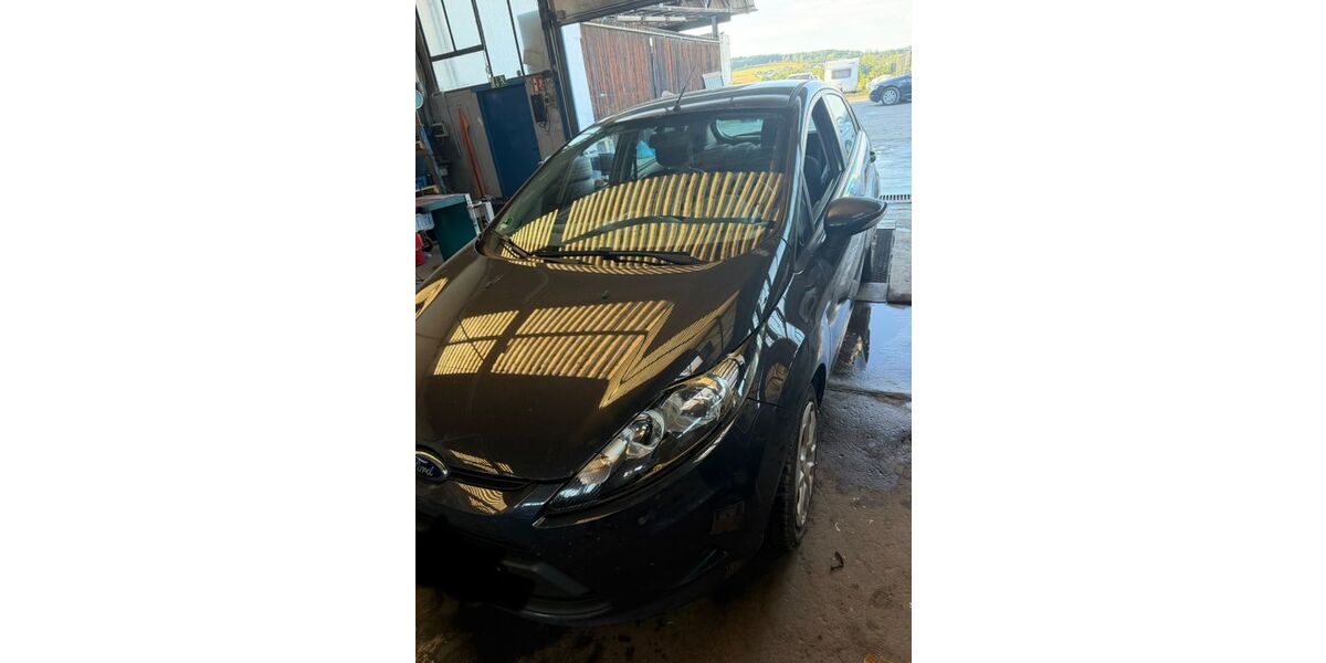 Ford Fiesta 125.000 km 4.400 &euro; Aßlar 35614