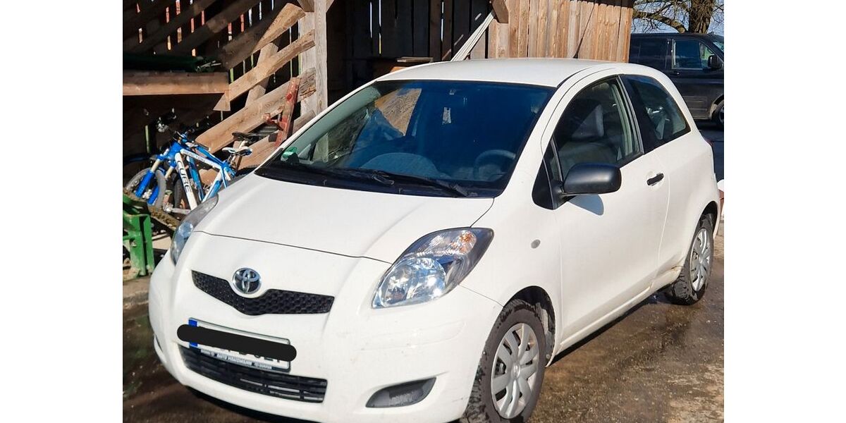 Toyota Yaris 149.715 km 2.500 &euro; Eiselfing 83549