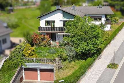 Haus Bad König - 14 Zimmer, 292 m&sup2;, 529.000&euro; | Angebot:26372076