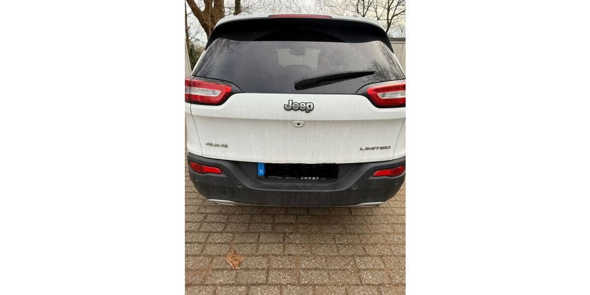 Jeep Cherokee 150.000 km 14.299 &euro; Dortmund 44328