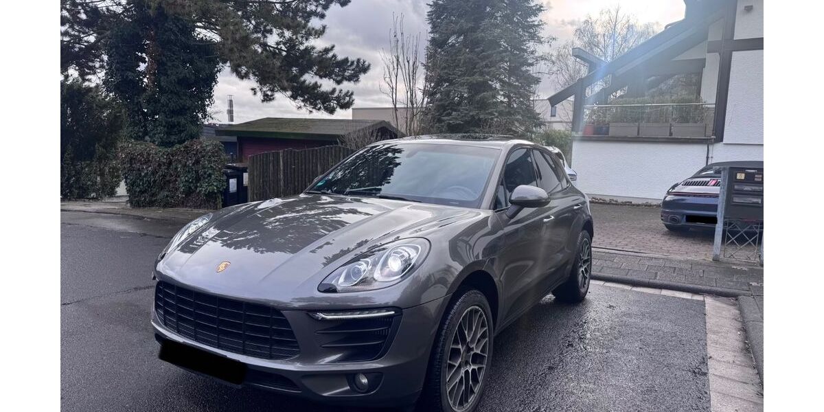 Porsche Macan 204.219 km 22.900 &euro; Bad Homburg 61350