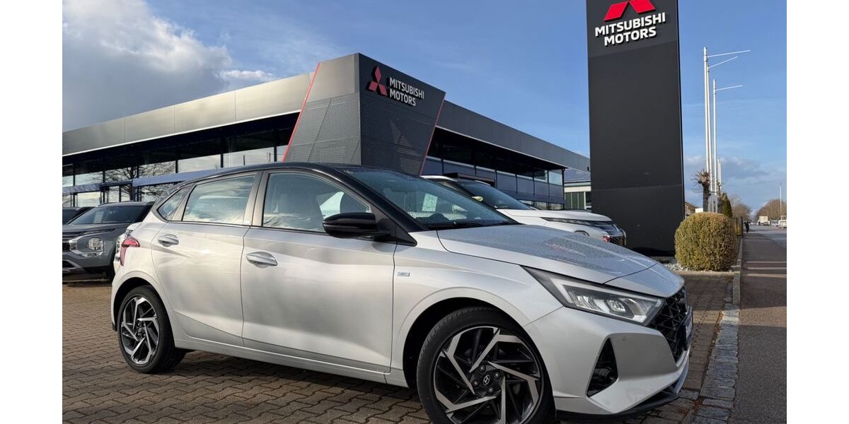 Hyundai i20 31.998 km 17.990 &euro; Königsbrunn 86343