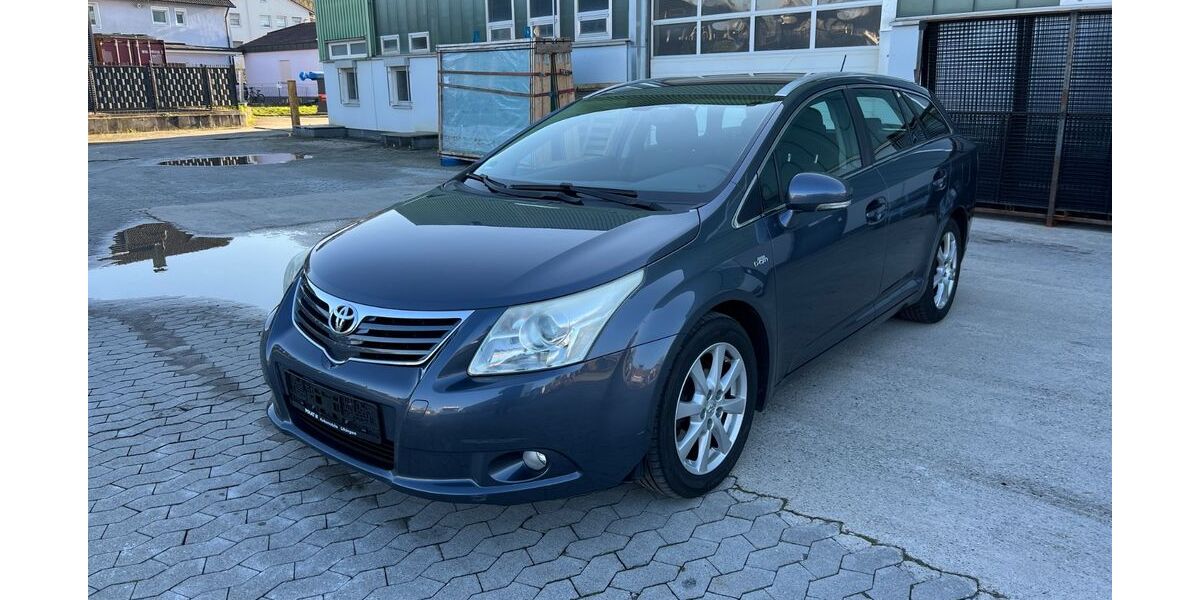 Toyota Avensis 229.805 km 3.799 &euro; Uhingen 73066