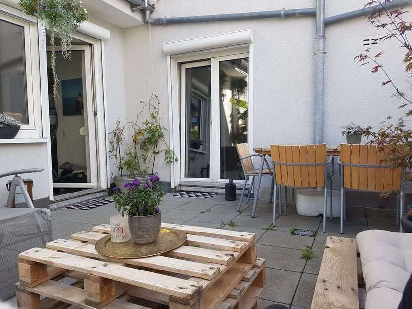 Wohnung zum Mieten in Neustadt 700 € 77 m²