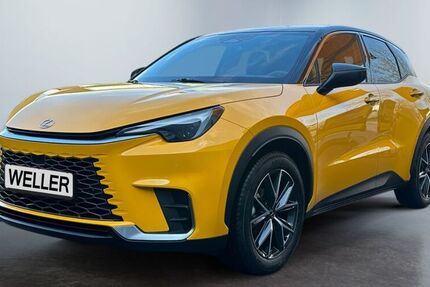 Lexus LBX
