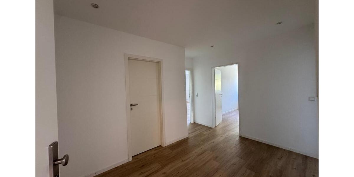 Dachgeschoßwohnung Flensburg Fruerlund - 2 Zimmer, 62 m&sup2;, 175.000&euro; | Angebot:27443966