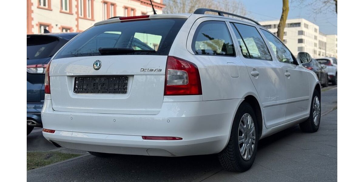Skoda Octavia 329.100 km 4.250 &euro; Frankfurt 64258