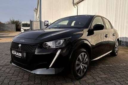 Peugeot 208 11.149 km 15.890 &euro; Magdeburg 39110