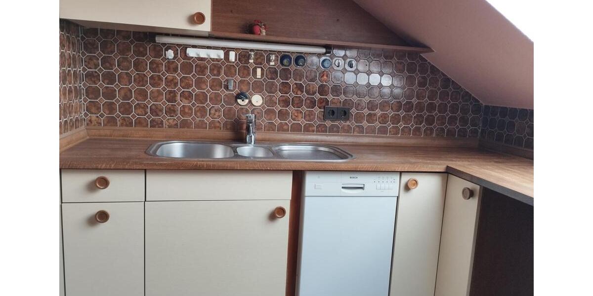 Dachgeschoßwohnung Neresheim - 3 Zimmer, 76 m&sup2;, 700&euro; | Angebot:25990810