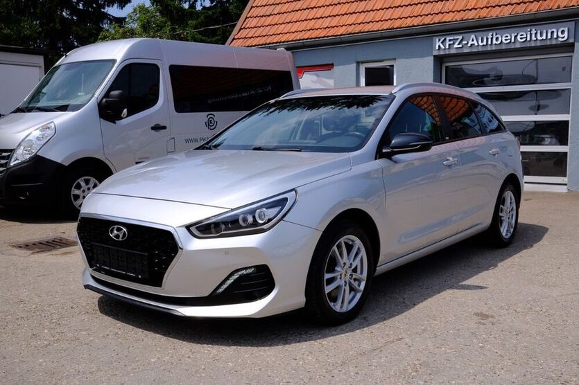 i30