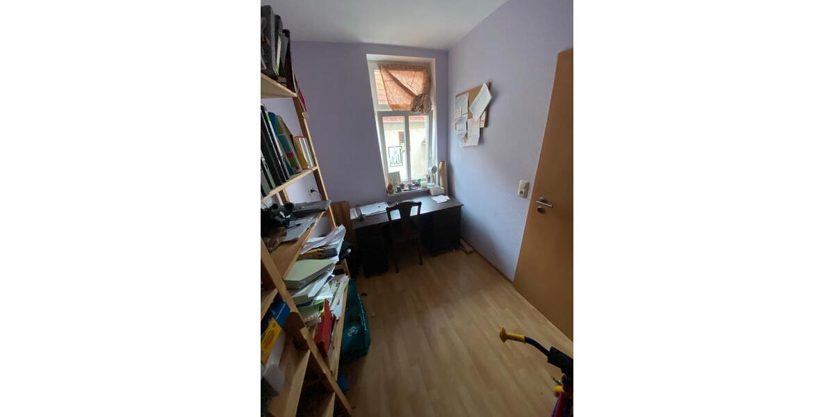 Etagenwohnung Kahla - 4.5 Zimmer, 110 m&sup2;, 600&euro; | Angebot:25496285