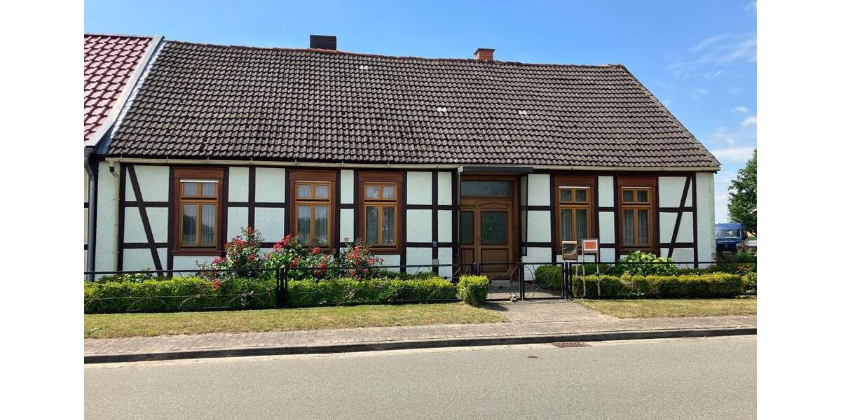 Doppelhaushälfte Salzwedel - 7 Zimmer, 170 m&sup2;, 59.000&euro; | Angebot:26402908