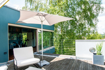 **RESERVIERT** EIN ARCHITEKTONISCHES MEISTERWERK IM GRÜNEN 5 zimmer