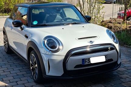 Mini Cooper SE 30.000 km 20.200 &euro; Gammelsdorf 85408