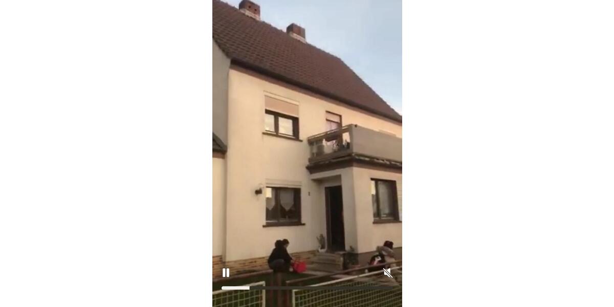 Doppelhaushälfte Borken (Hessen) - 10 Zimmer, 230 m&sup2;, 210.000&euro; | Angebot:26146322