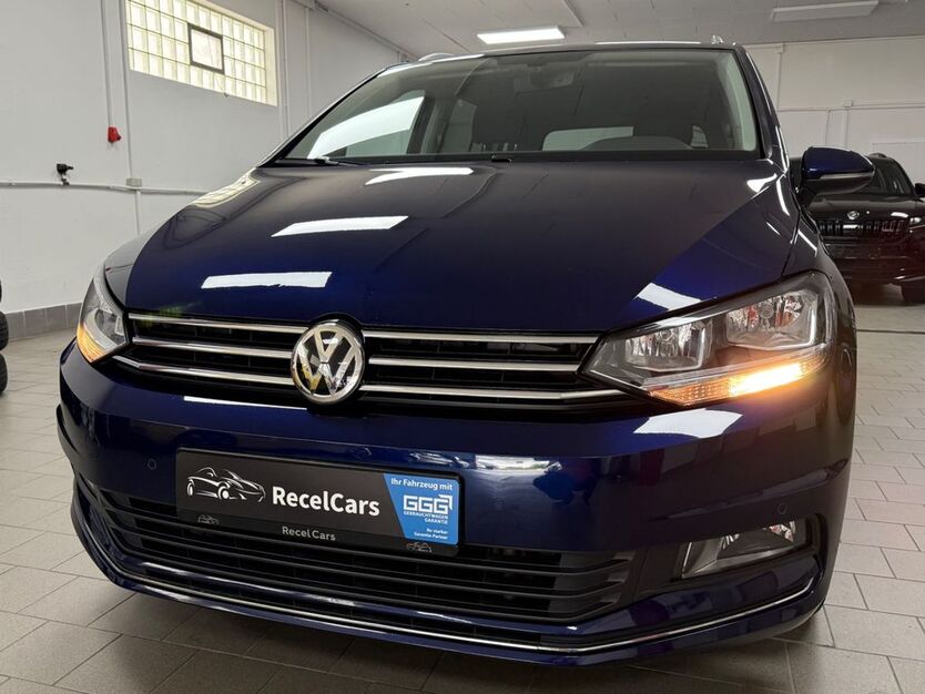 VW Touran 150.000 km 14.500 € Wurmlingen 78573