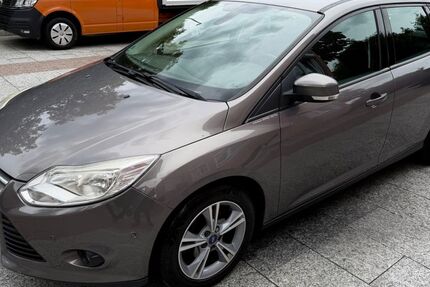 Ford Focus 198.000 km 2.980 &euro; München 81827