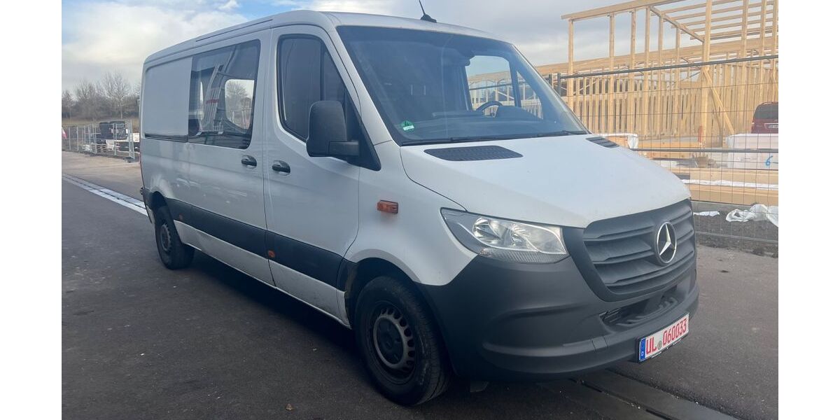 Mercedes-Benz Sprinter 294.000 km 14.800 &euro; Ulm 89075