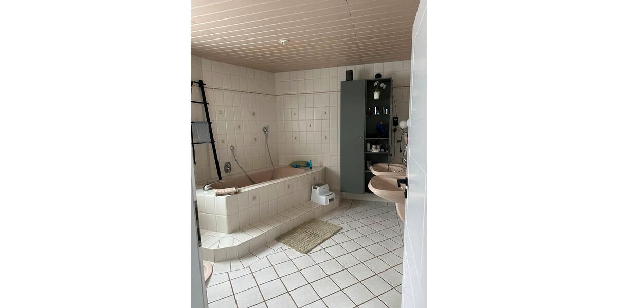 Großzügiges Einfamilienhaus in ruhiger Toplage von Herford 4 zimmer