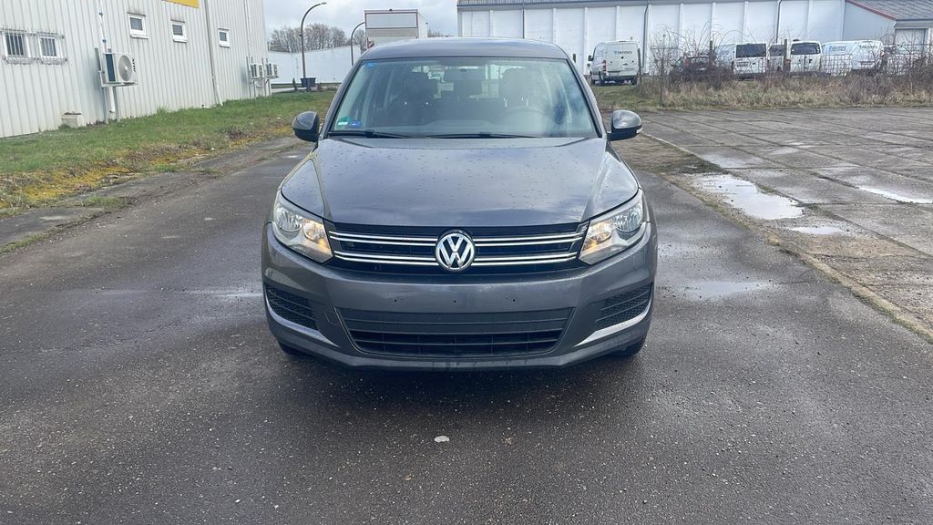 VW Tiguan 87.000 km 10.600 &euro; Schwerin 19059