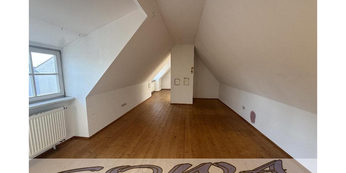 Charmantes Stadthaus in zentraler Lage in Neuburg - ideal für Familien oder Paare - Ein Objekt von Ihrem Immobilienpartner SOWA Immobilien und Finanzen - Mehrfamilienhaus, Wohnhaus Neuburg | Angebot:26729139