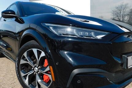 Ford Mustang Mach-E 64.000 km 33.990 &euro; Brake 26919