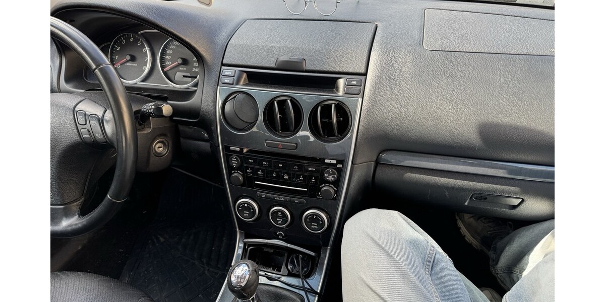 Mazda 6 195.000 km 1.100 &euro; Mallersdorf-Pfaffenberg 84066