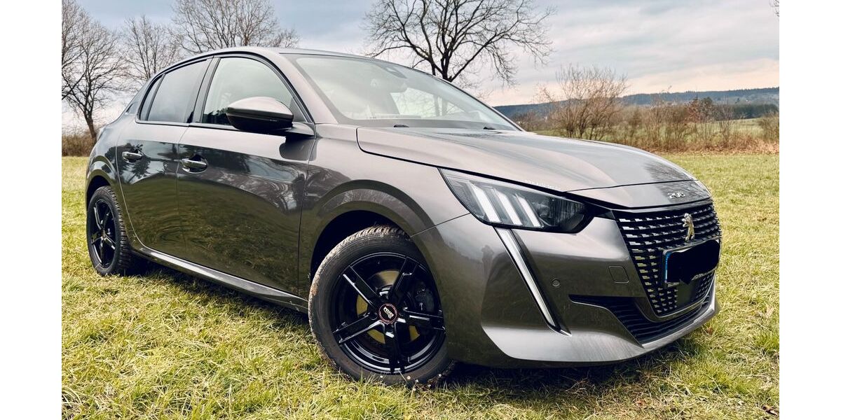 Peugeot 208 74.300 km 12.900 &euro; Winterspelt 54616