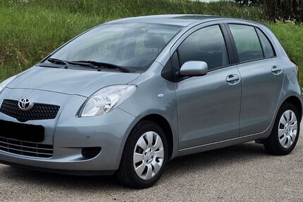 Toyota Yaris 63.000 km 6.500 &euro; Landau 76829