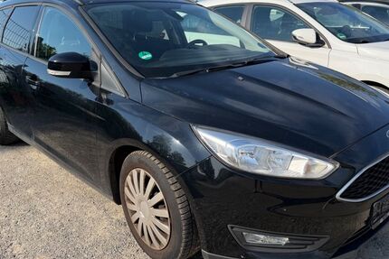 Ford Focus 91.100 km 6.900 &euro; Bretten 75015