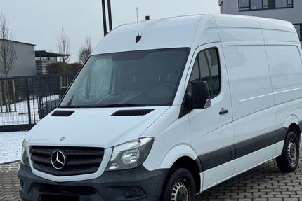 Mercedes-Benz Sprinter 245.000 km 8.900 &euro; Bruchköbel 63486