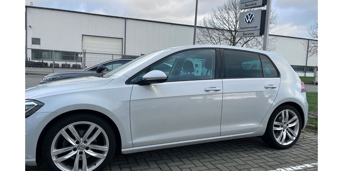 VW Golf 125.500 km 16.990 € Schönberg 24217