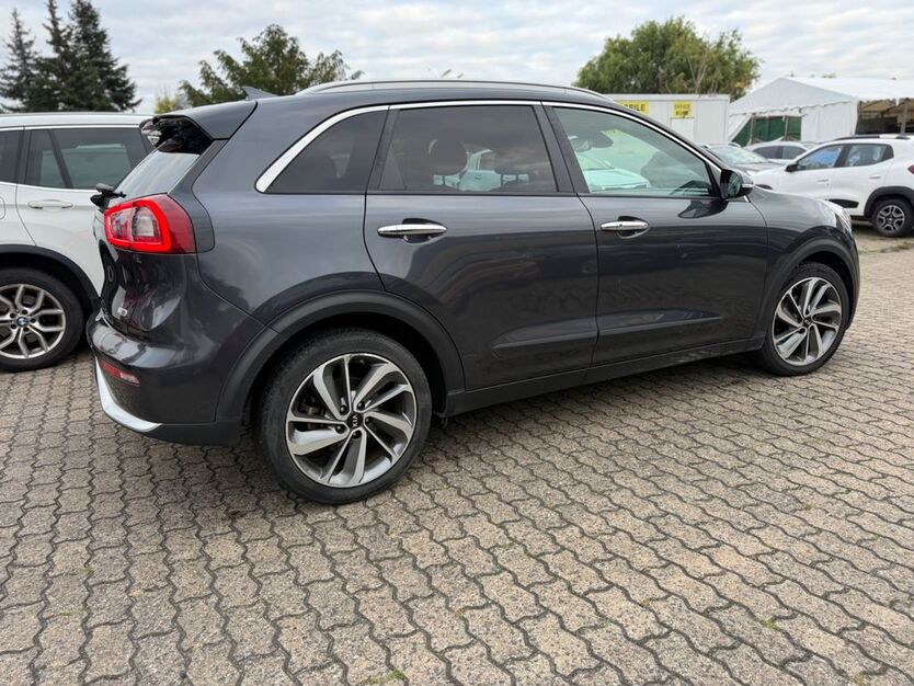 Kia Niro 112.985 km 11.499 € Hanau 63452