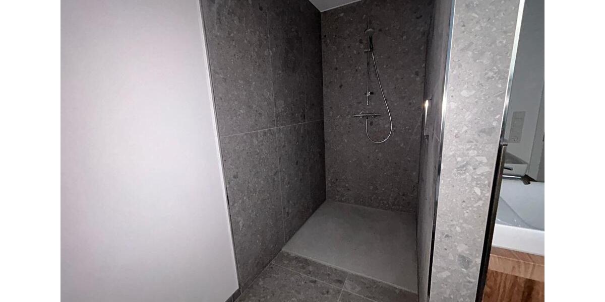 Moderne Neubau-Doppelhaushälfte in Leer 4 zimmer