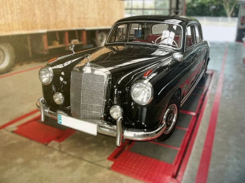 Mercedes-Benz 220 69.700 km 61.761 € Barleben 39179
