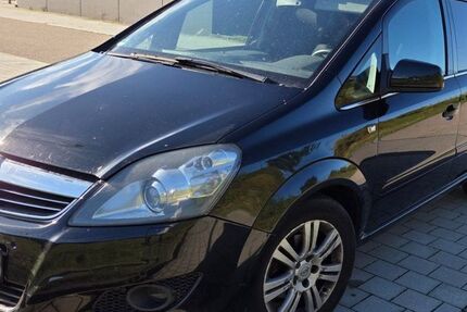 Opel Zafira 154.000 km 2.900 &euro; Glauchau 08371