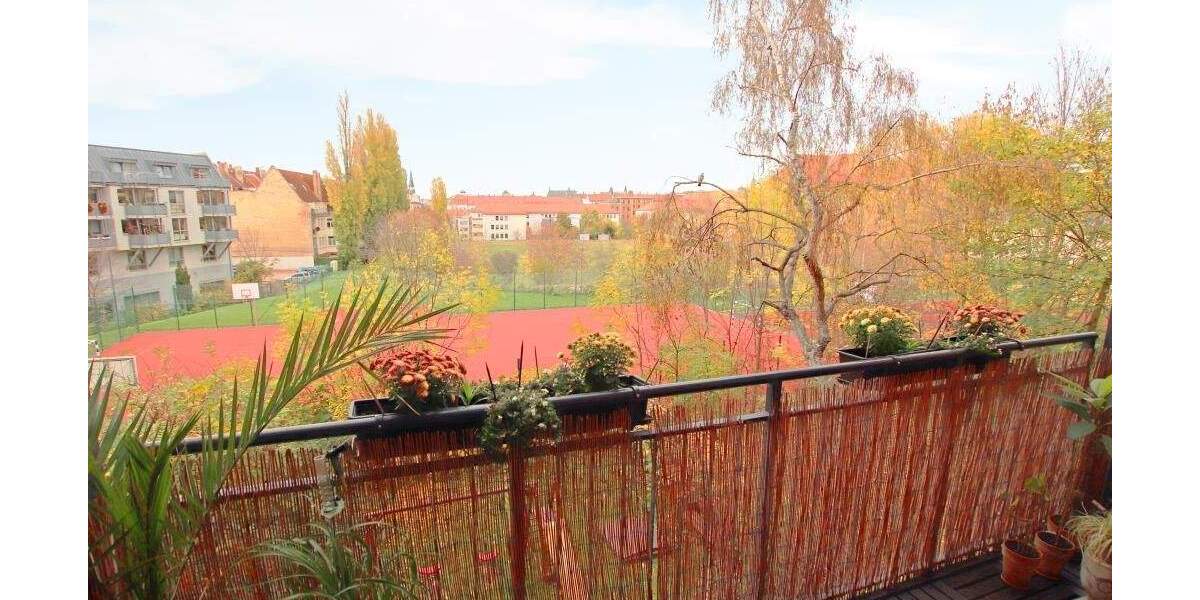 4-Zimmer-Wohnung mit Balkon in Gründerzeitambiente 4 zimmer