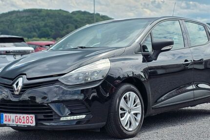 Renault Clio 93.000 km 5.500 &euro; Oberwinter 53424
