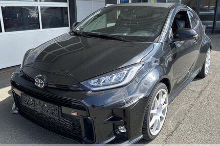 Toyota Yaris 32.800 km 33.999 &euro; Chemnitz 09125
