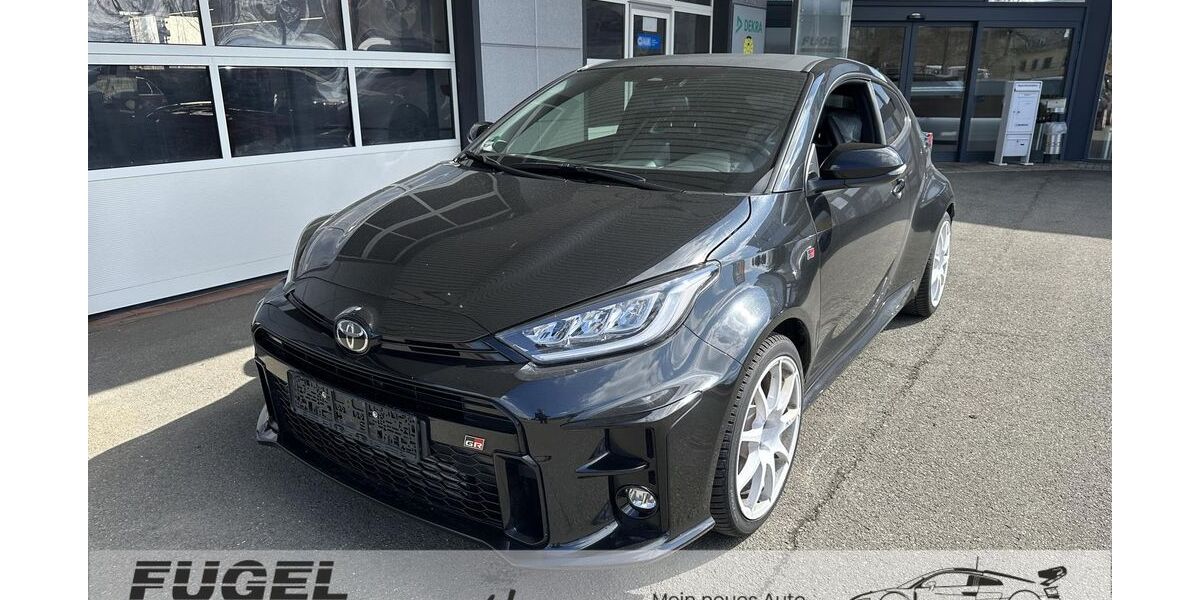 Toyota Yaris 32.800 km 33.999 &euro; Chemnitz 09125
