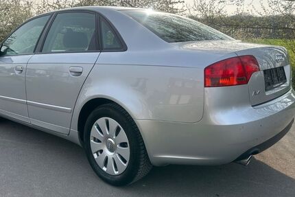 Audi A4 96.200 km 4.950 &euro; Mönchengladbach 41169