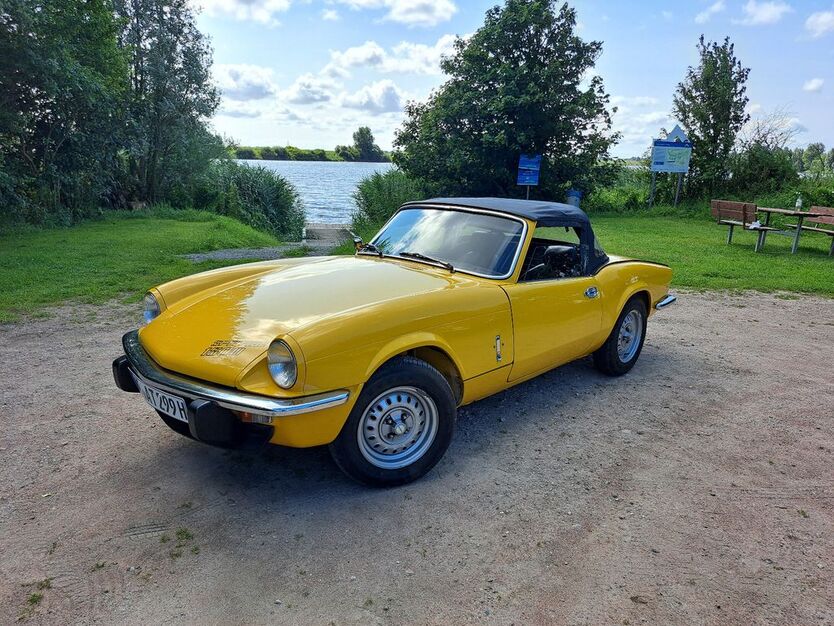 Triumph Spitfire 65.000 km 11.999 € Drage 25878