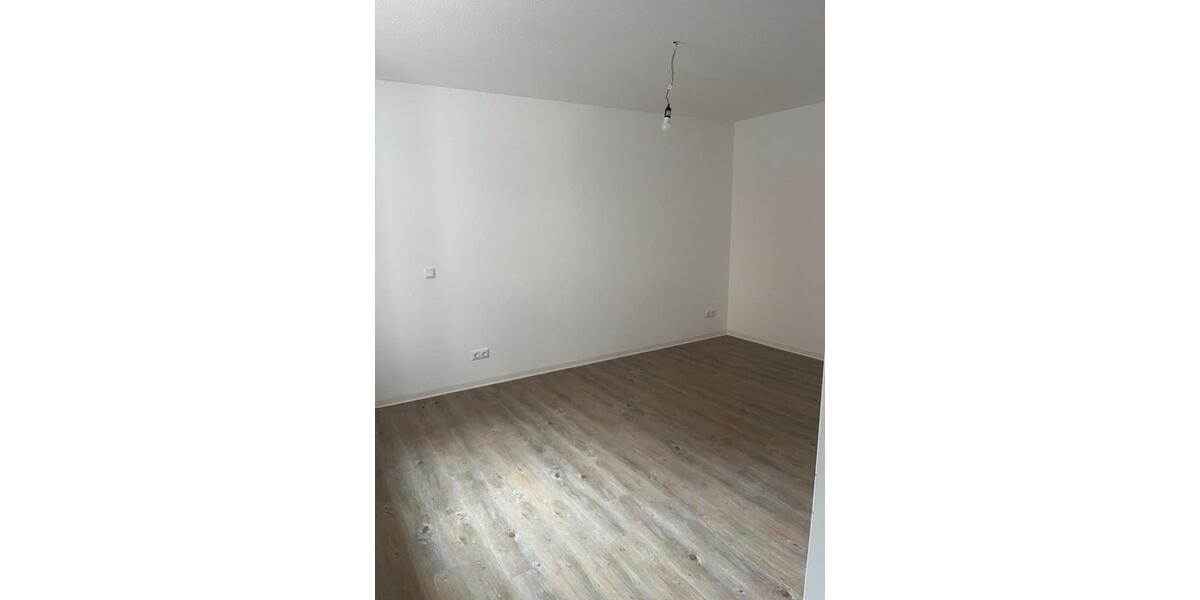 Etagenwohnung Rostock - 5 Zimmer, 157 m&sup2;, 1.700&euro; | Angebot:25959305